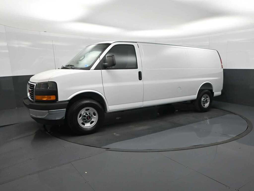 2026 GMC Savana Cargo 3500