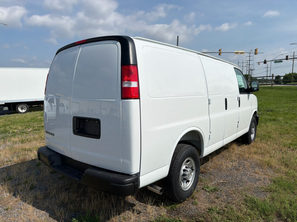 2026 Chevrolet Express Cargo 2500