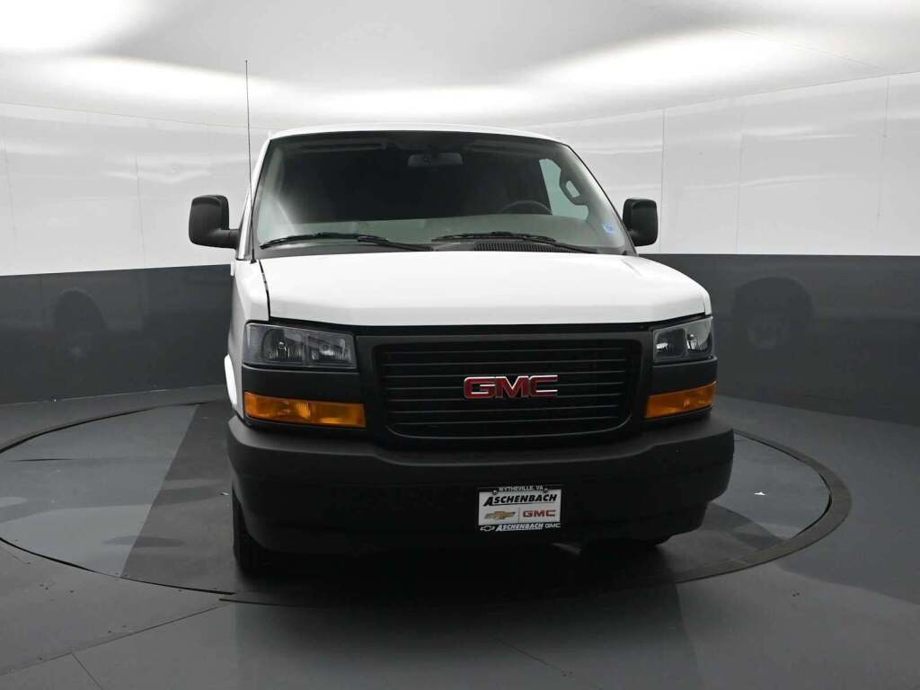2026 GMC Savana Cargo 3500