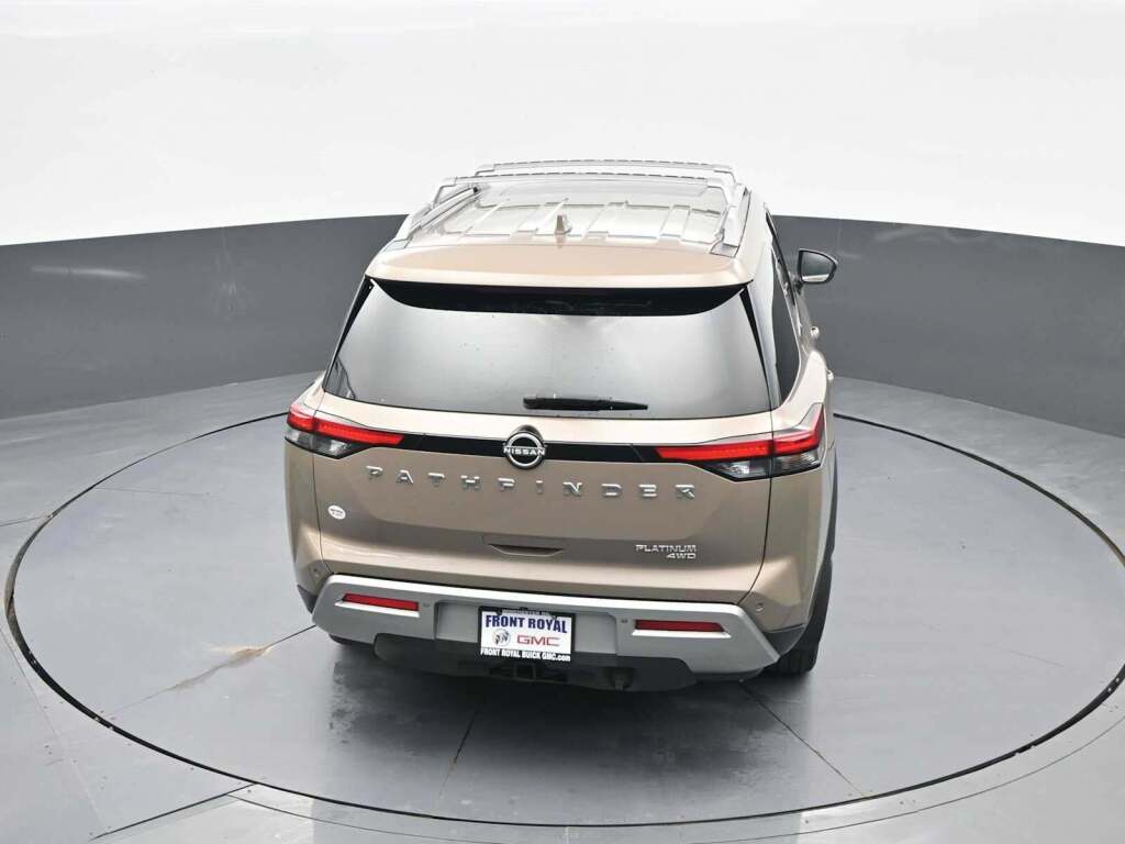 2023 Nissan Pathfinder Platinum