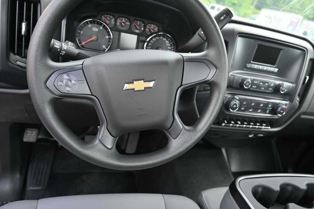 2023 Chevrolet Silverado MD WT