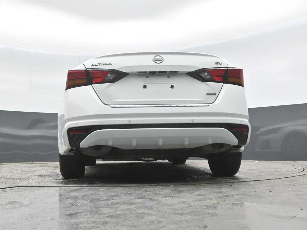2023 Nissan Altima SV