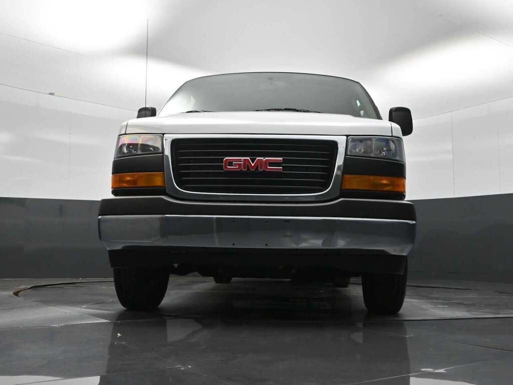 2026 GMC Savana Cargo 3500