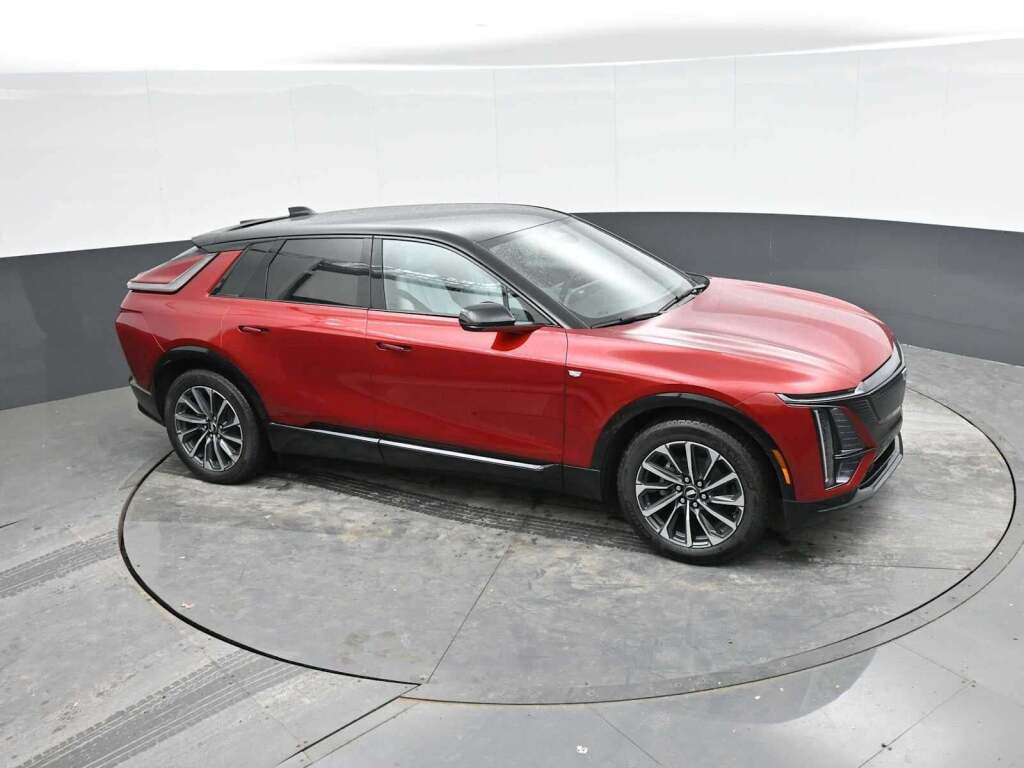2025 Cadillac LYRIQ Sport 1