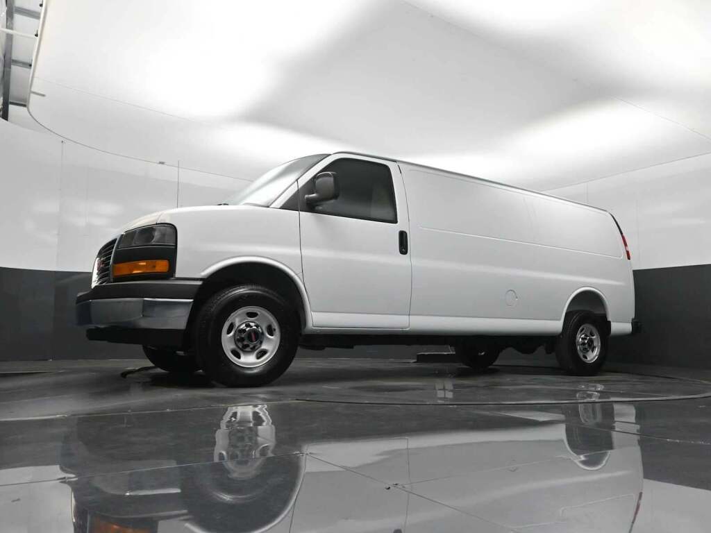 2026 GMC Savana Cargo 3500