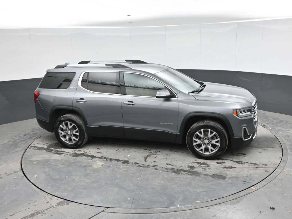 2022 GMC Acadia SLT