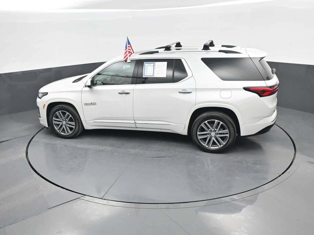 2023 Chevrolet Traverse High Country