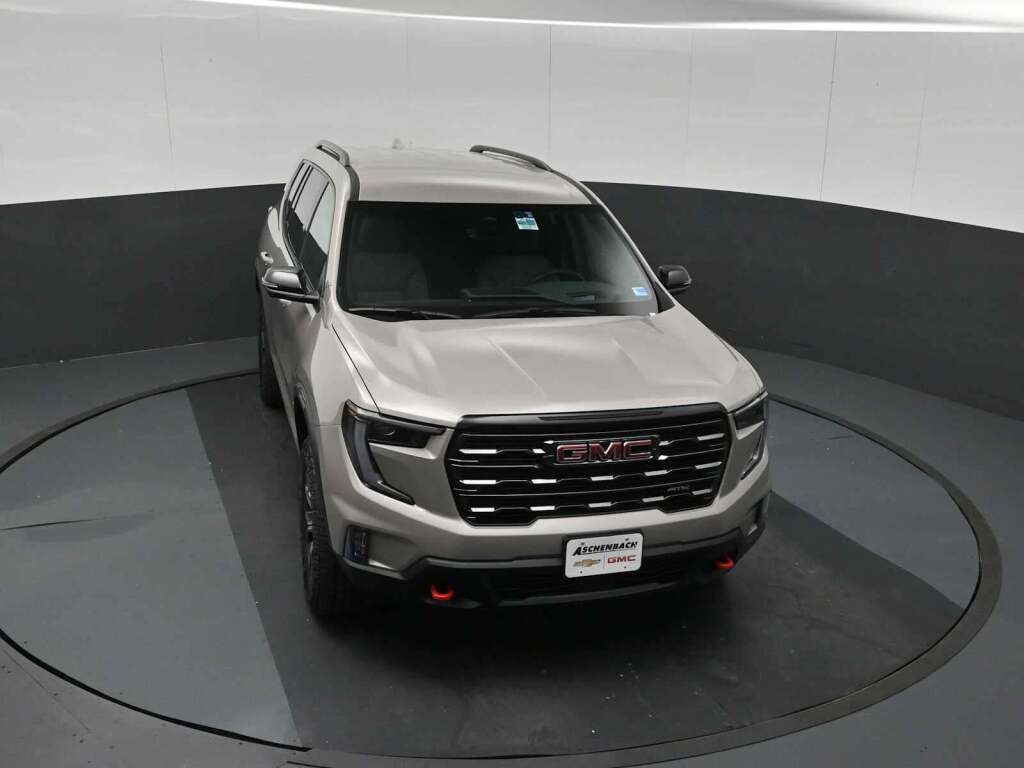 2026 GMC Acadia AT4