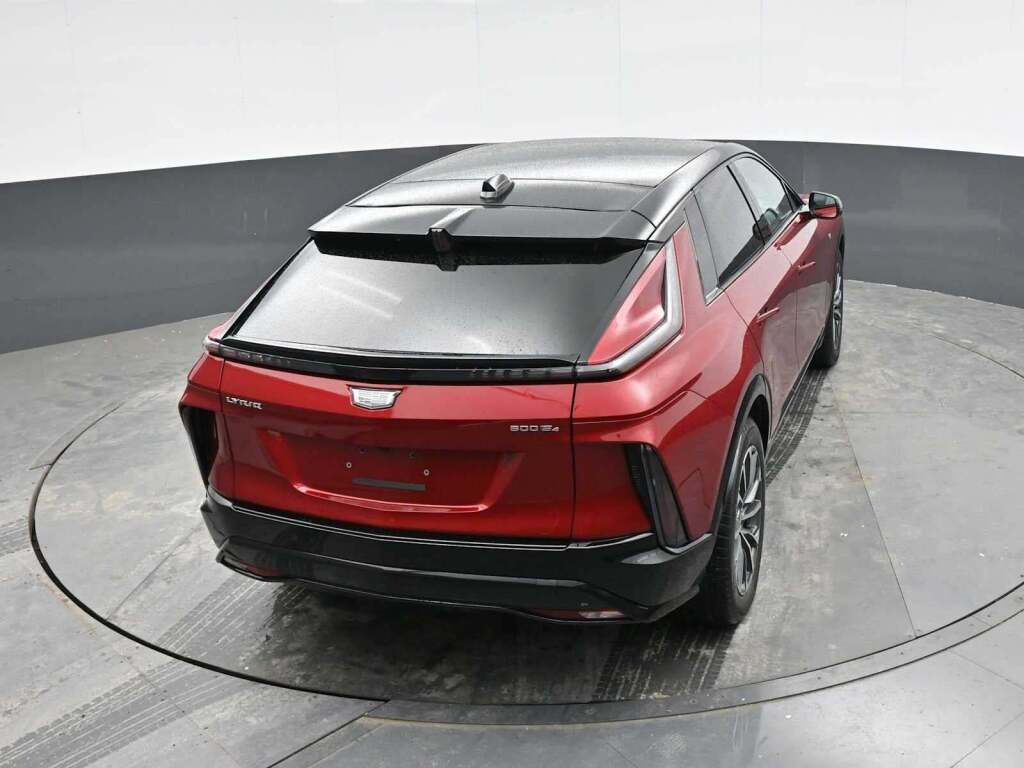 2025 Cadillac LYRIQ Sport 1