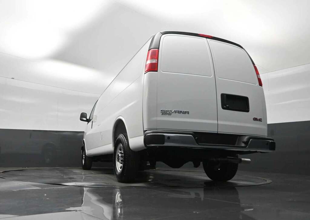 2026 GMC Savana Cargo 3500