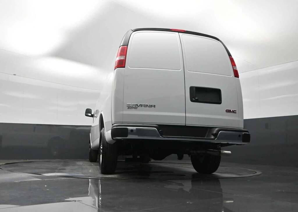 2026 GMC Savana Cargo 3500
