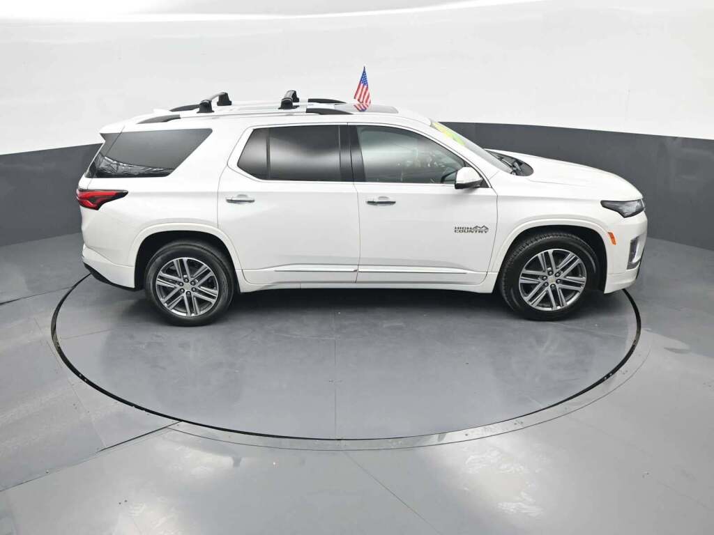 2023 Chevrolet Traverse High Country