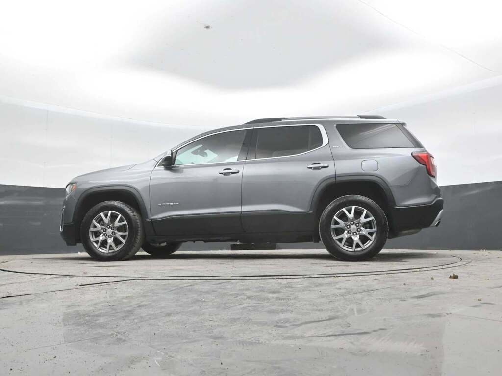 2022 GMC Acadia SLT