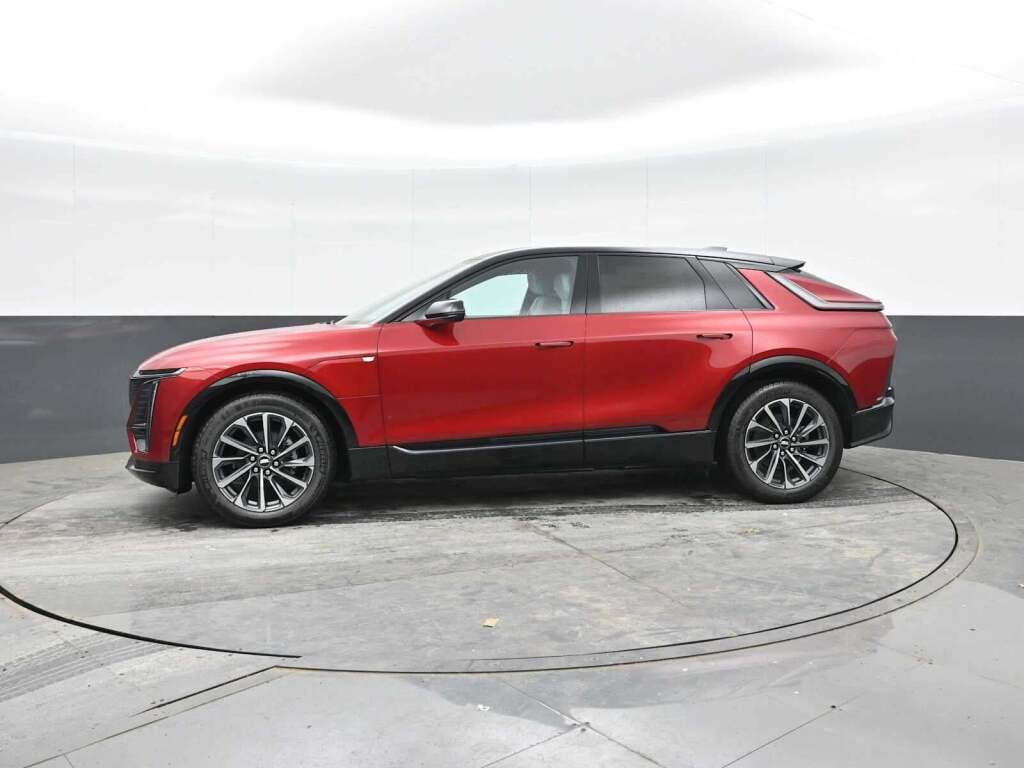 2025 Cadillac LYRIQ Sport 1