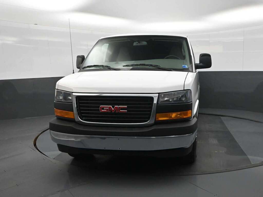 2026 GMC Savana Cargo 3500