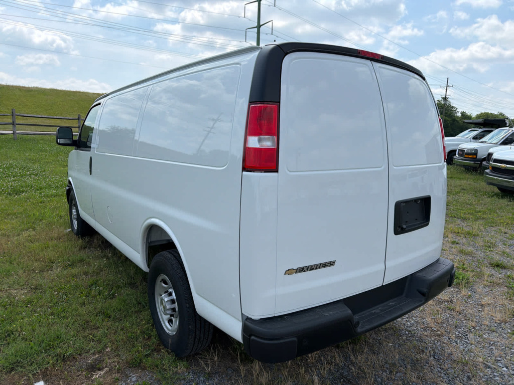 2026 Chevrolet Express Cargo 3500
