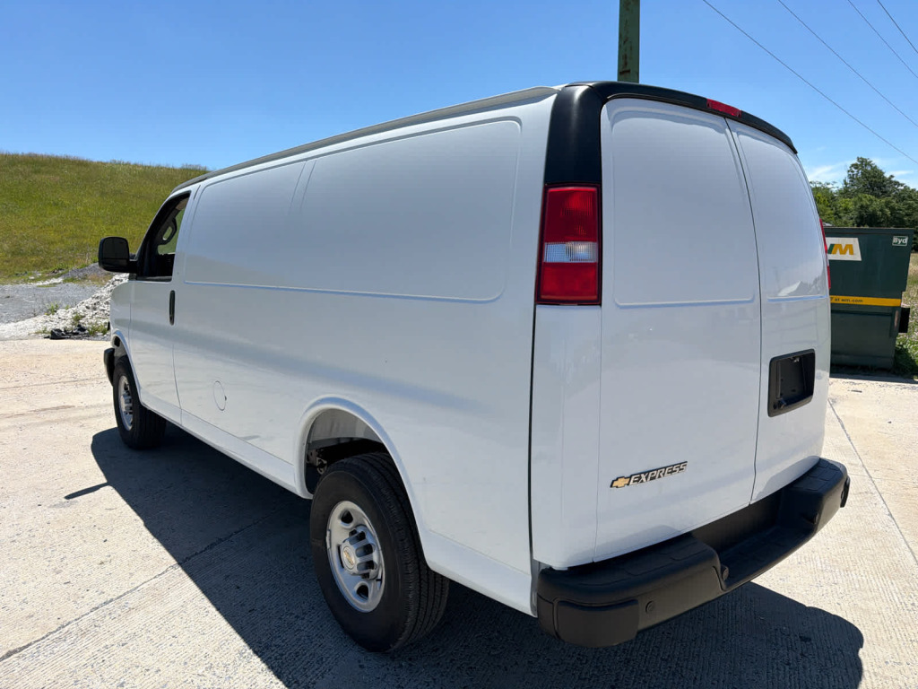 2026 Chevrolet Express Cargo 2500