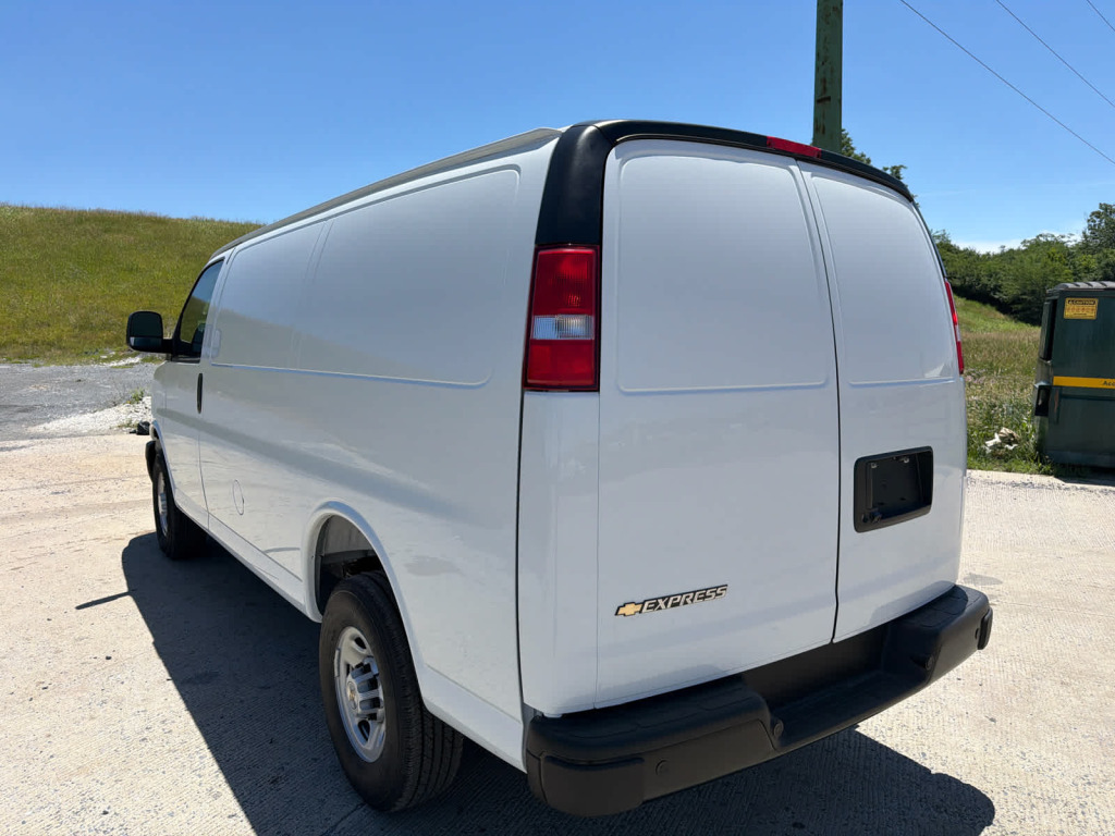 2026 Chevrolet Express Cargo 2500