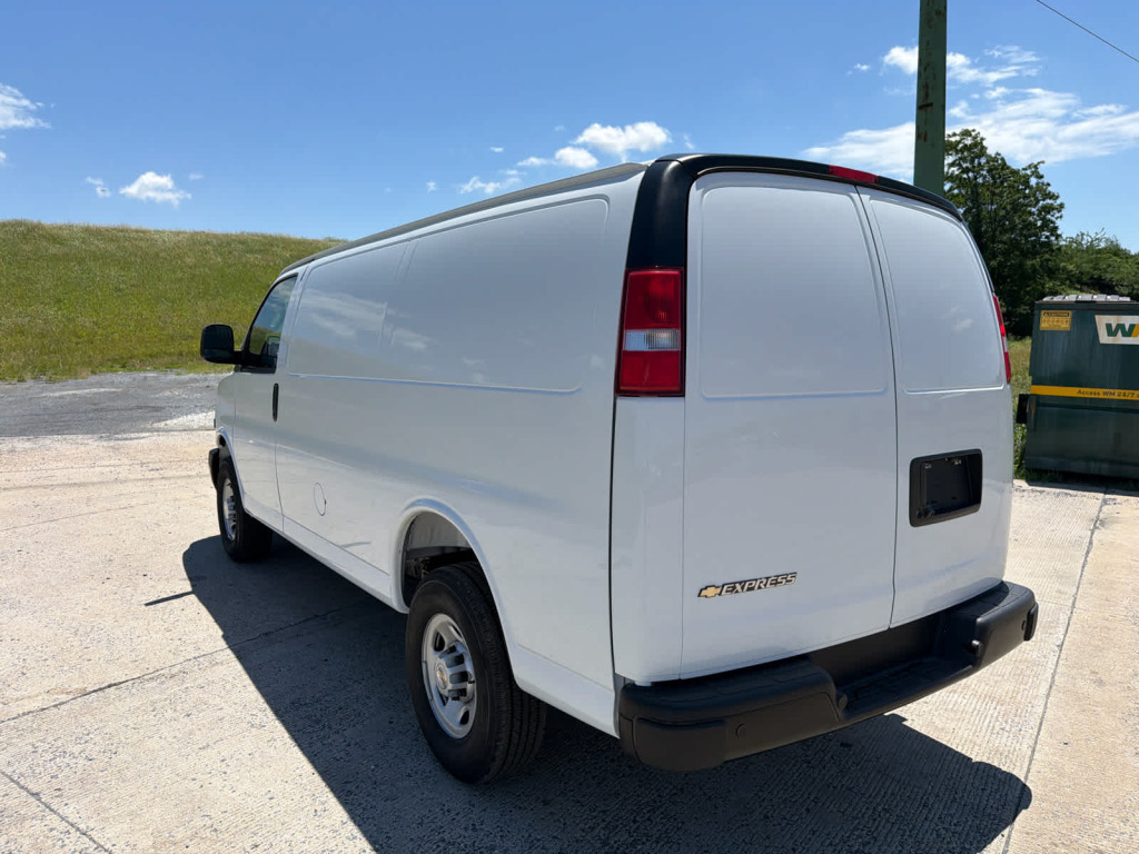 2026 Chevrolet Express Cargo 2500