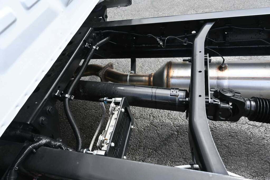2023 Chevrolet Silverado MD WT