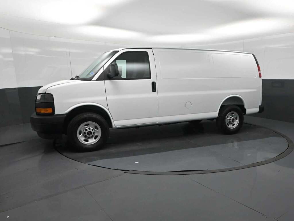2026 GMC Savana Cargo 3500
