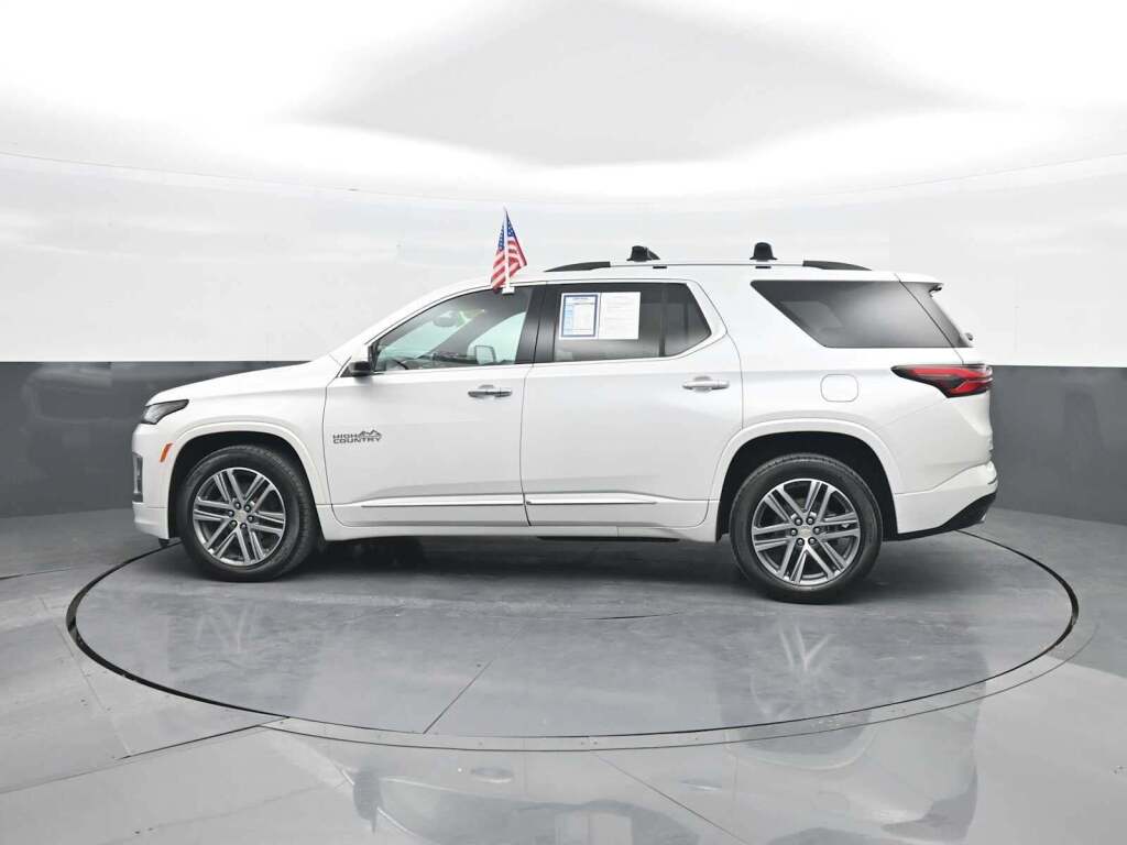 2023 Chevrolet Traverse High Country