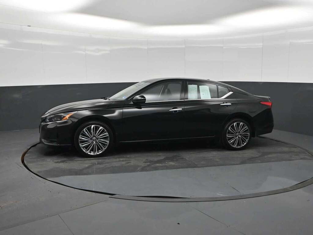 2023 Nissan Altima SL