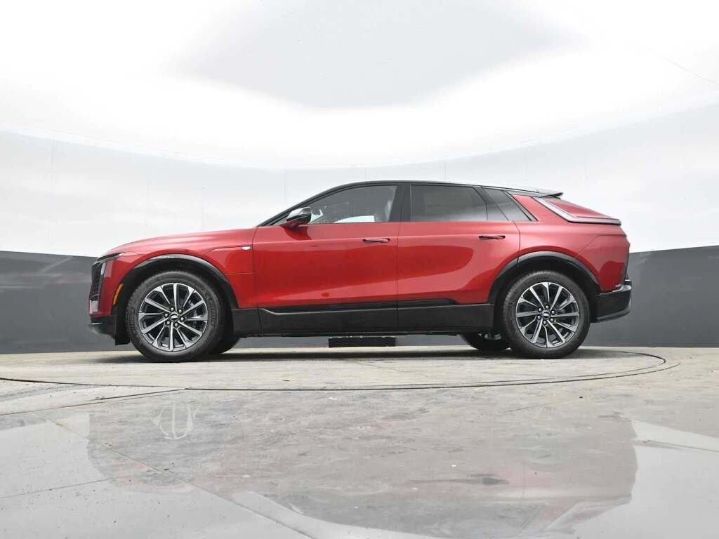 2025 Cadillac LYRIQ Sport 1