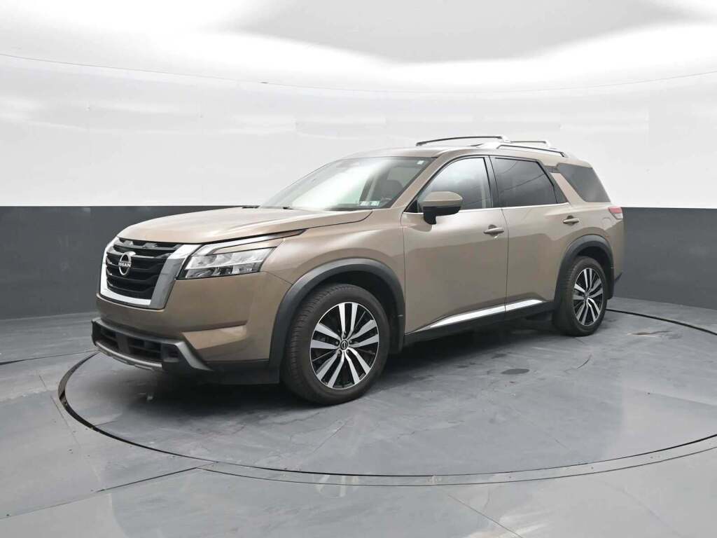 2023 Nissan Pathfinder Platinum