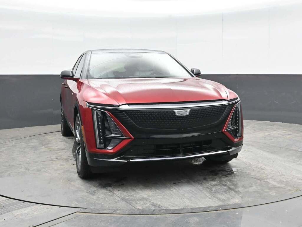 2025 Cadillac LYRIQ Sport 1