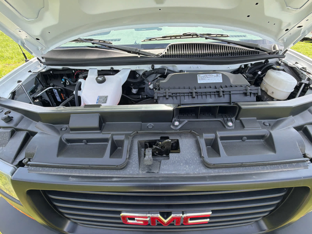 2025 GMC Savana Cargo 2500