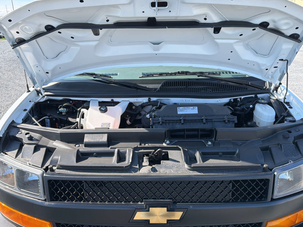 2025 Chevrolet Express Cargo 2500