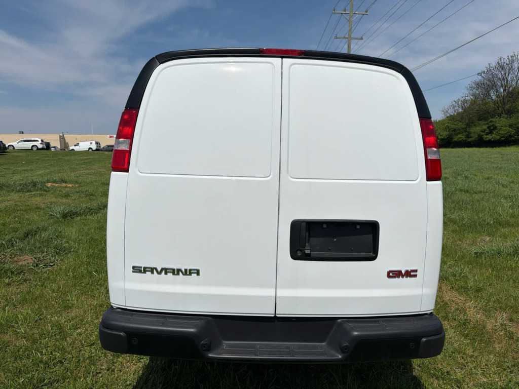 2025 GMC Savana Cargo 2500