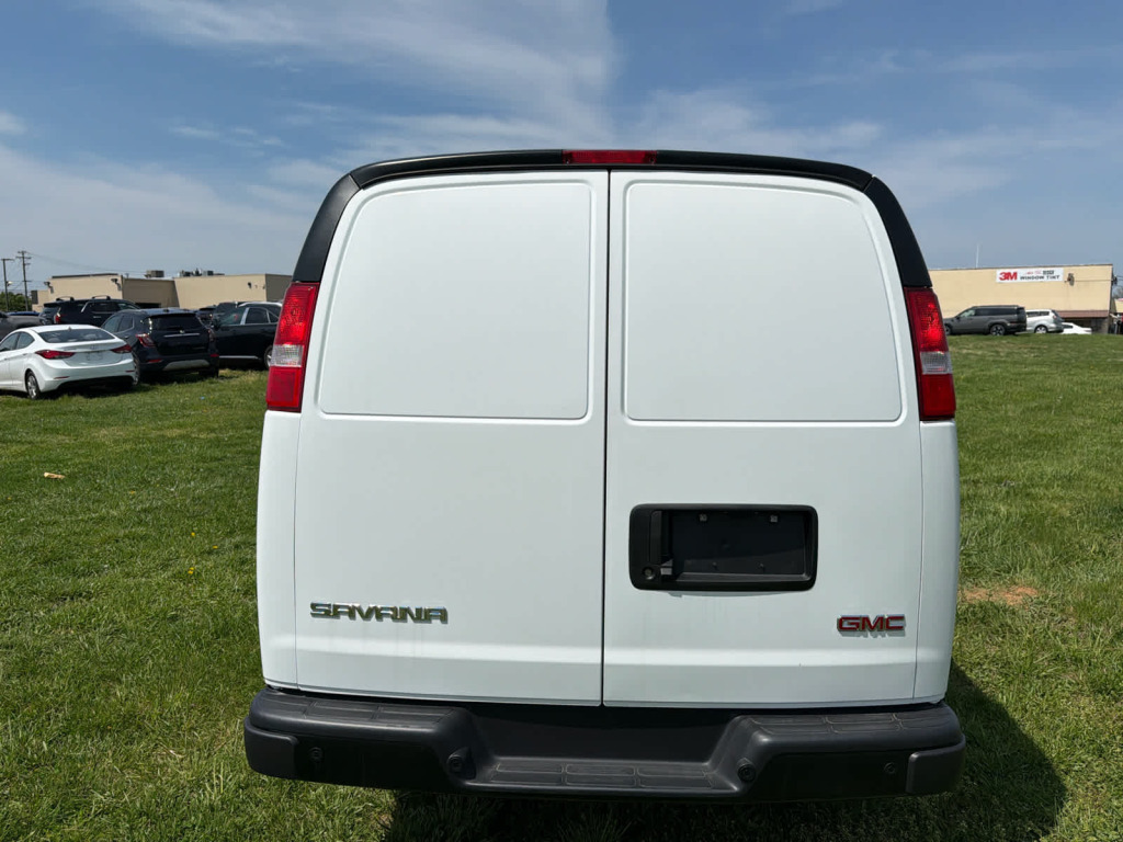 2025 GMC Savana Cargo 2500