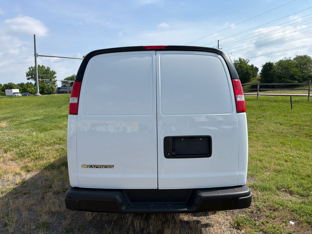 2026 Chevrolet Express Cargo 2500