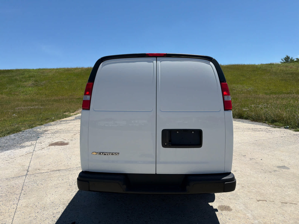 2026 Chevrolet Express Cargo 2500
