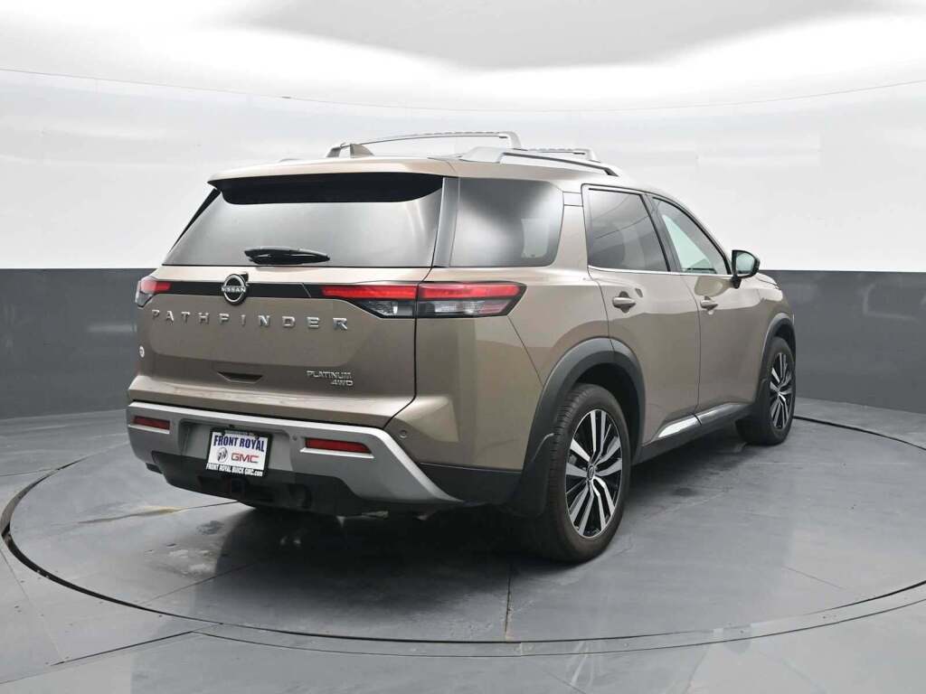 2023 Nissan Pathfinder Platinum