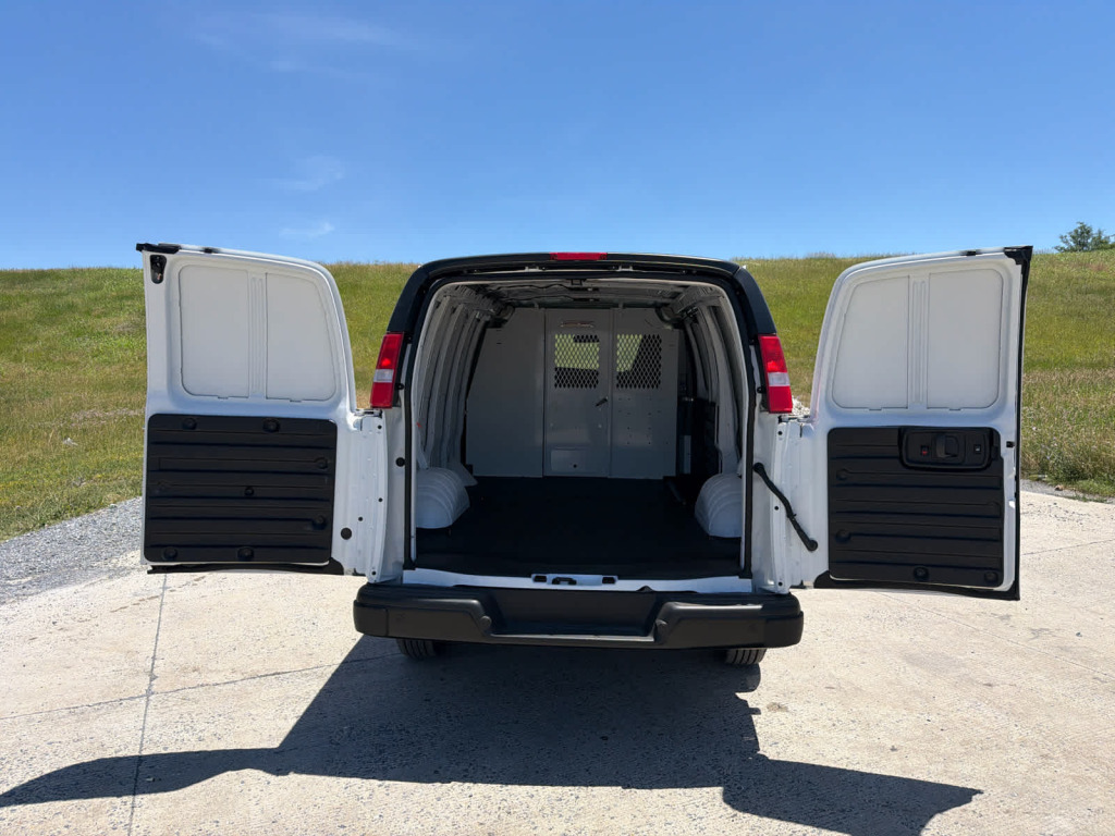 2026 Chevrolet Express Cargo 2500