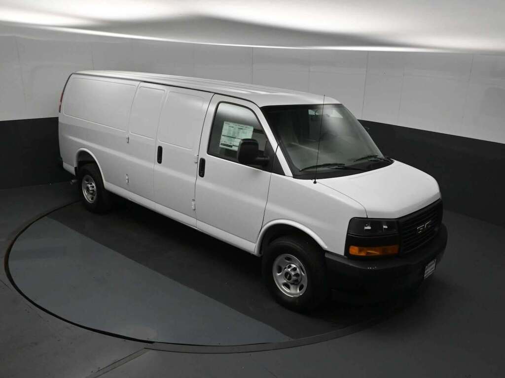 2026 GMC Savana Cargo 3500
