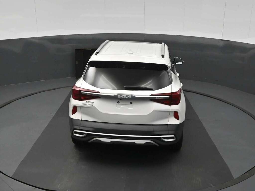 2023 Kia Seltos EX