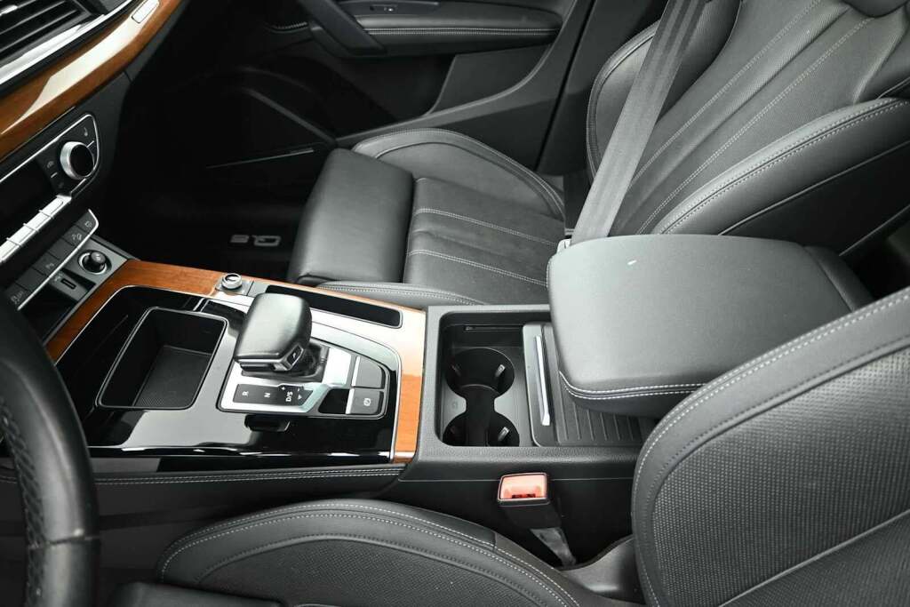 2021 Audi Q5 Premium Plus 45 TFSI quattro S tronic