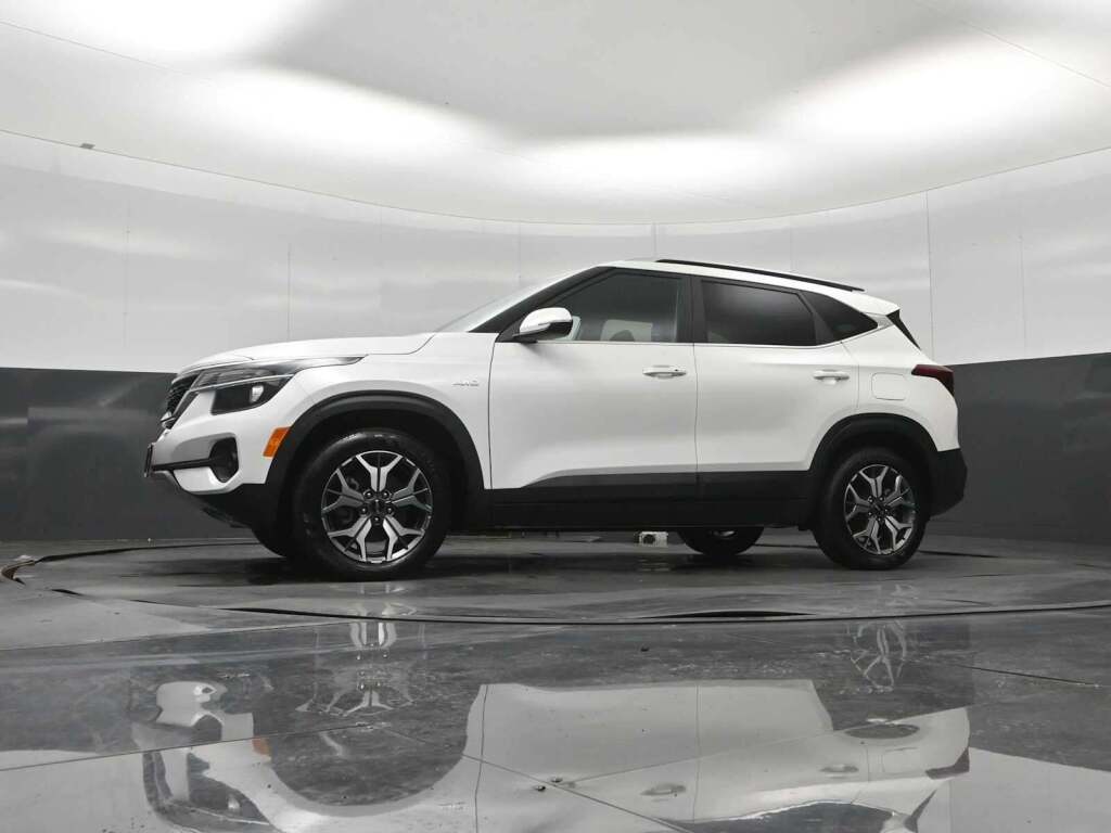 2023 Kia Seltos EX