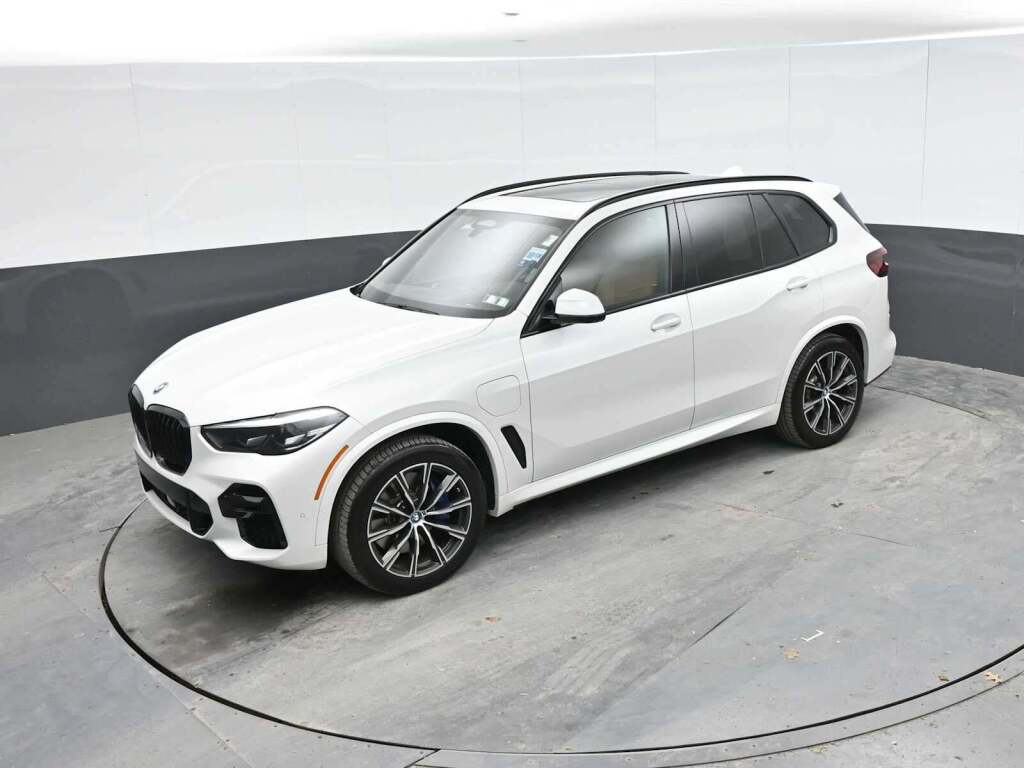2022 BMW X5 PHEV xDrive45e
