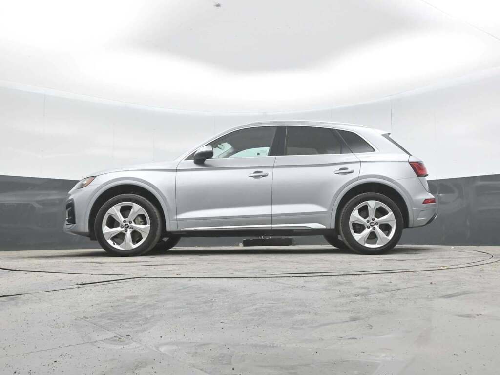 2021 Audi Q5 Premium Plus 45 TFSI quattro S tronic
