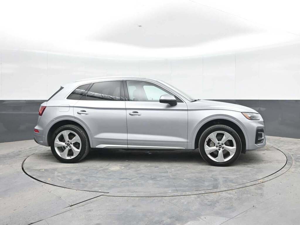 2021 Audi Q5 Premium Plus 45 TFSI quattro S tronic