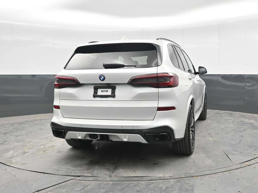 2022 BMW X5 PHEV xDrive45e