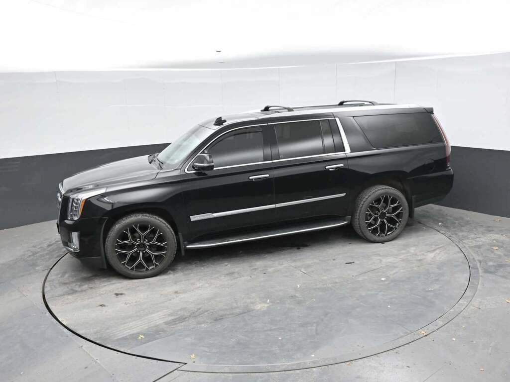 2018 Cadillac Escalade ESV Luxury