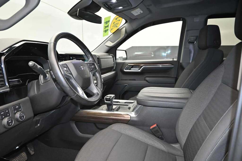 2024 Chevrolet Silverado 1500 LT Trail Boss