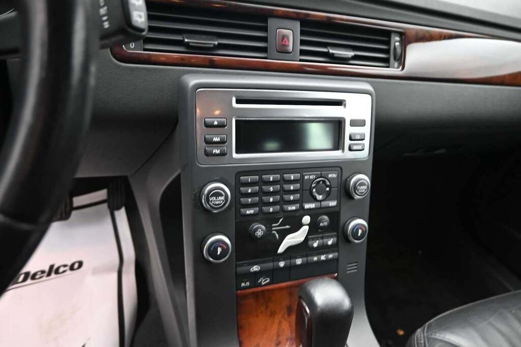 2008 Volvo XC70 3.2