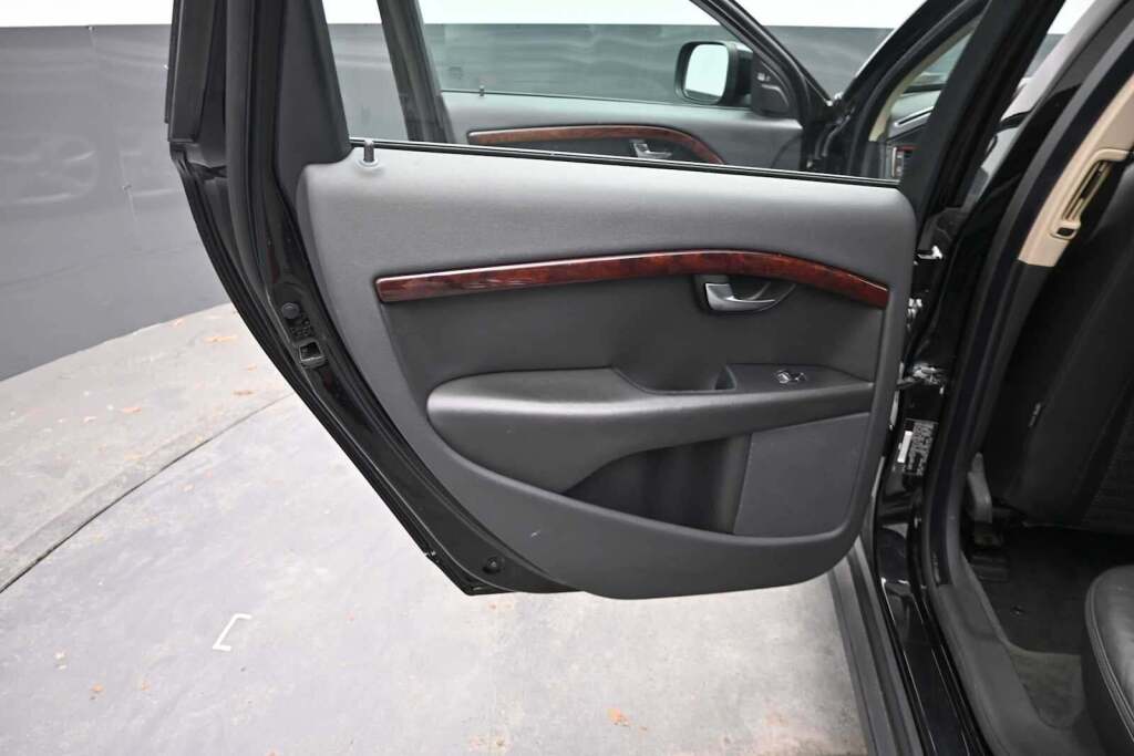 2008 Volvo XC70 3.2
